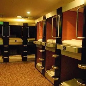 capsule-and-sauna-oriental-caters-to-men.alltokyohotels.com/